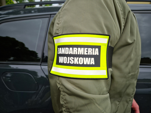 Odblaskowa opaska szybkiego rozpoznania nadruk ŻANDARMERIA WOJSKOWA