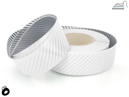 Odblaskowa taśma do wprasowania srebrna skos 4,7 cm / 5 mb.