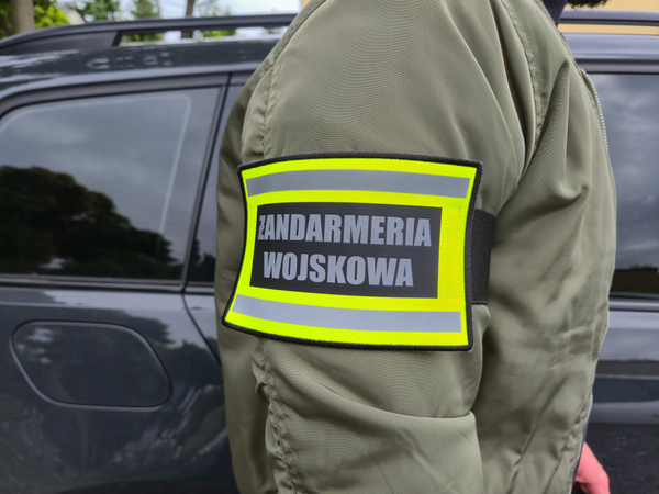 Odblaskowa opaska szybkiego rozpoznania nadruk ŻANDARMERIA WOJSKOWA