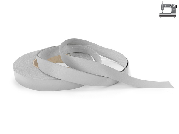 Odblaskowa taśma do wszycia srebrna 2,5 cm / 1 mb.