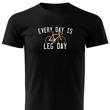 Czarna koszulka T-shirt nadruk EVERY DAY IS LEG DAY